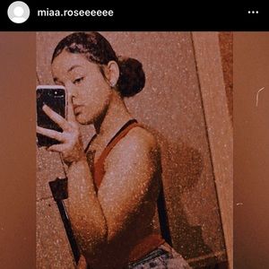 Meet your Posher, Mia